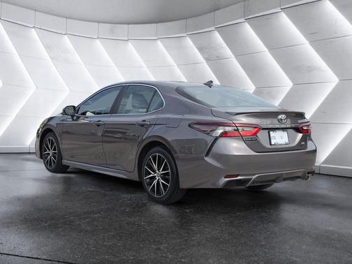 Predawn Gray Mica 2024 Toyota Camry SE