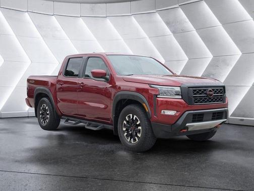 Cardinal Red Metallic Tricoat 2023 Nissan Frontier PRO-X