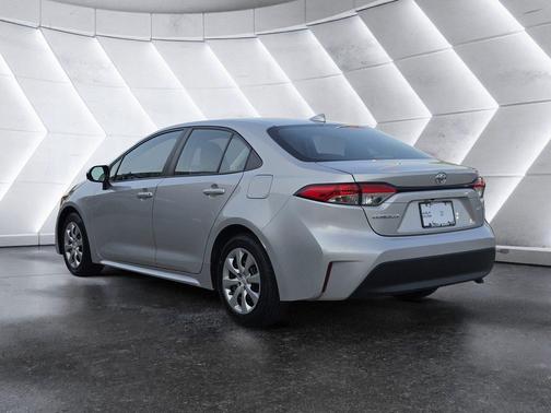 Classic Silver Metallic 2023 Toyota Corolla LE