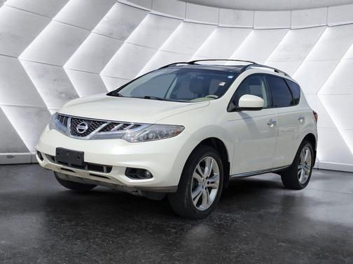 Glacier Pearl 2011 Nissan Murano LE