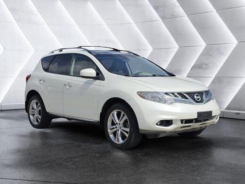 Glacier Pearl 2011 Nissan Murano LE