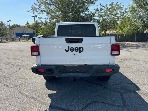 2025 Jeep Gladiator Sport
