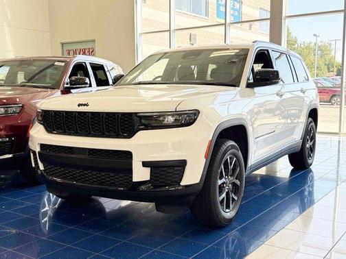 2025 Jeep Grand Cherokee L Laredo