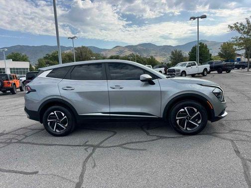 2023 Kia Sportage Hybrid LX