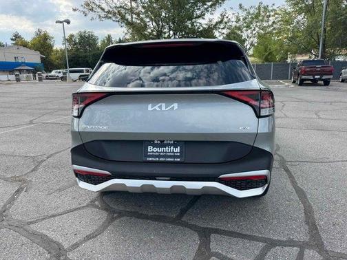 2023 Kia Sportage Hybrid LX