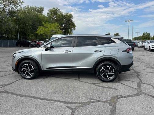 2023 Kia Sportage Hybrid LX