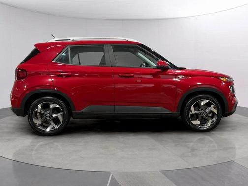 2023 Hyundai VENUE Limited