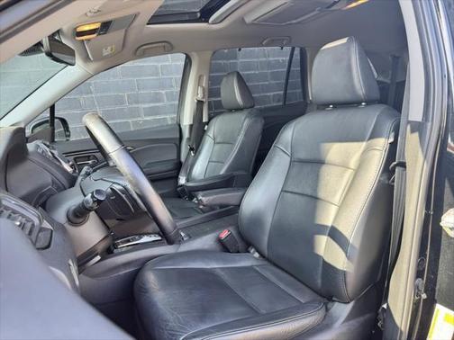 2019 Honda Pilot Touring 8-Passenger