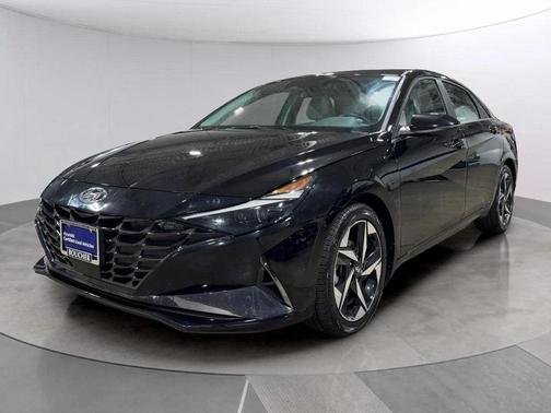 2022 Hyundai ELANTRA Limited