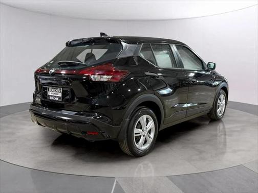 2022 Nissan Kicks S