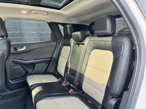 2021 Ford Escape Titanium