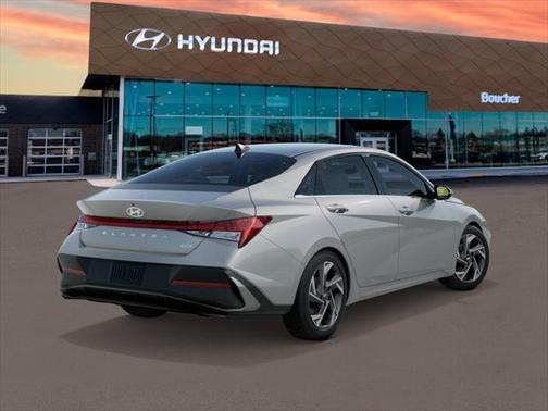 2025 Hyundai ELANTRA Limited