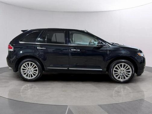 2012 Lincoln MKX Base