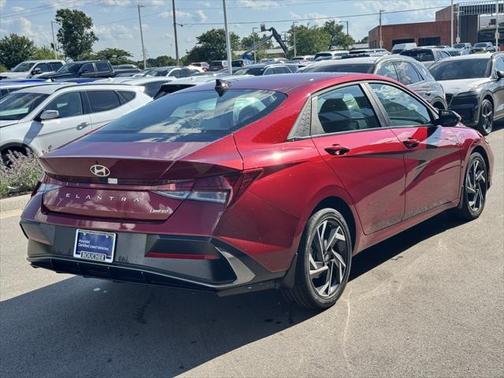 2025 Hyundai ELANTRA Limited