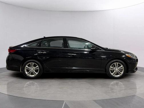 2018 Hyundai SONATA Limited