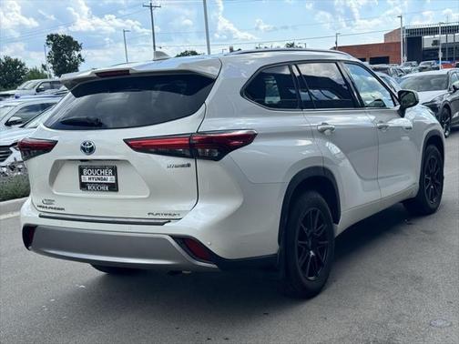 2021 Toyota Highlander Hybrid Platinum