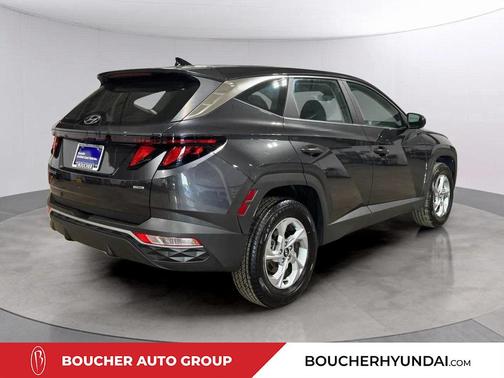 2022 Hyundai TUCSON SE