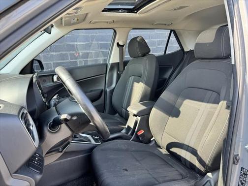 2022 Hyundai VENUE SEL