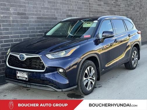 2022 Toyota Highlander Hybrid XLE
