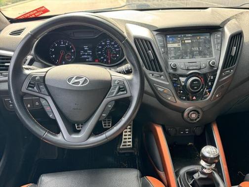 2016 Hyundai Veloster Turbo