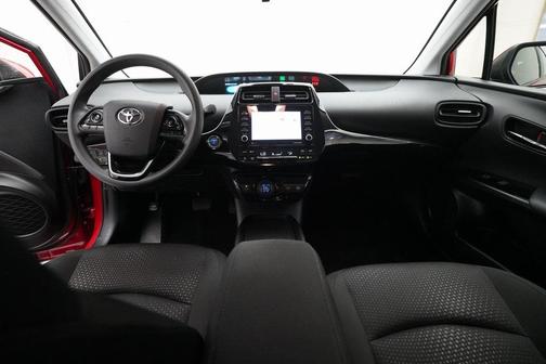 2021 Toyota Prius LE