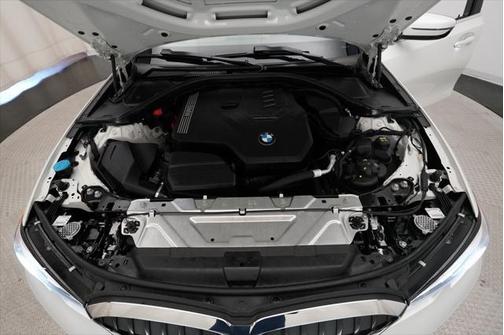 2021 BMW 330 xDrive
