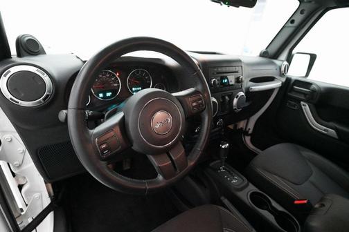 2013 Jeep Wrangler Sahara