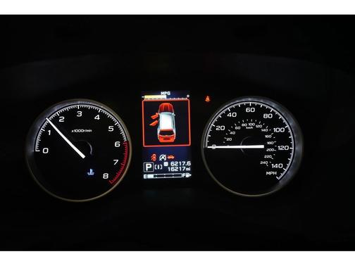 Crystal White Pearl 2023 Subaru Forester Limited