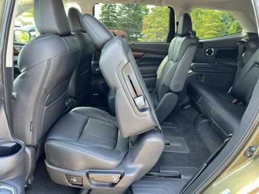 2025 Subaru Ascent Touring 7-Passenger