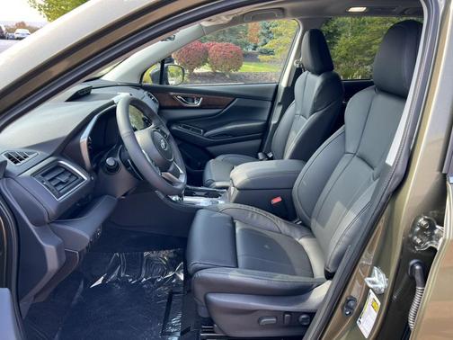 2025 Subaru Ascent Touring 7-Passenger
