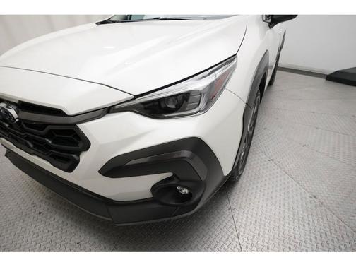 Crystal White Pearl 2025 Subaru Crosstrek Limited