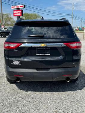 Mosaic Black Metallic 2020 Chevrolet Traverse LT Leather