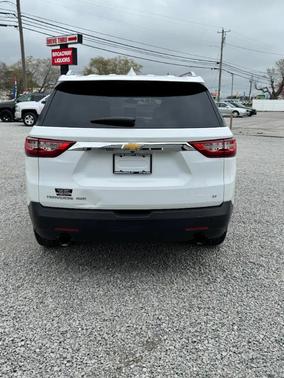 2018 Chevrolet Traverse LT Cloth