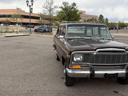 Brown 1979 Jeep Wagoneer 4wd 360 V8