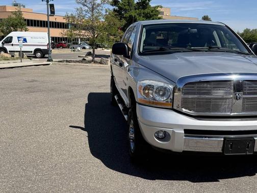 Bright Silver Metallic Clearcoat 2006 Dodge Ram 1500 Laramie Mega Cab