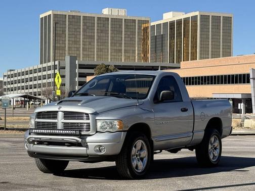 2004 Dodge Ram 1500 SLT