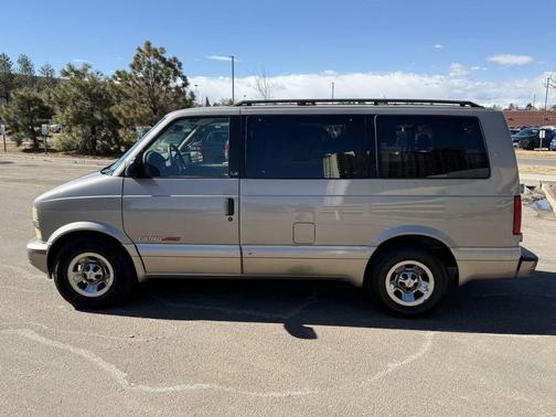 2001 Chevrolet Astro Base