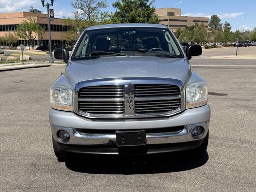 Bright Silver Metallic Clearcoat 2006 Dodge Ram 1500 SLT Quad Cab