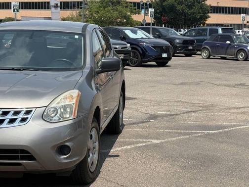 Pewter 2012 Nissan Rogue S