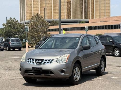Pewter 2012 Nissan Rogue S
