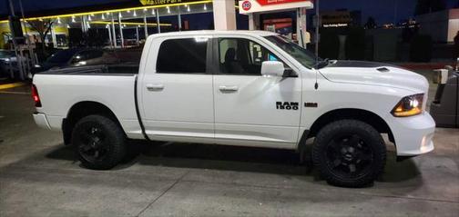 2015 RAM 1500 Sport