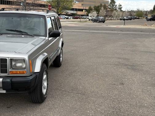 2000 Jeep Cherokee Sport 4WD