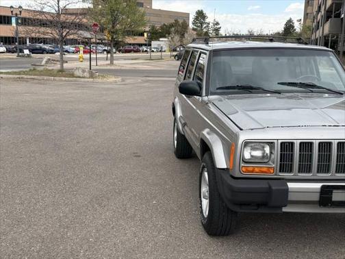 2000 Jeep Cherokee Sport 4WD