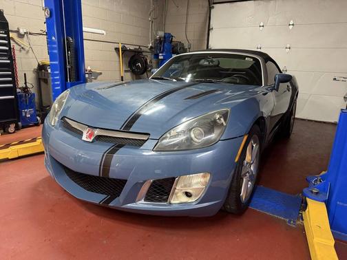 2008 Saturn Sky Red Line