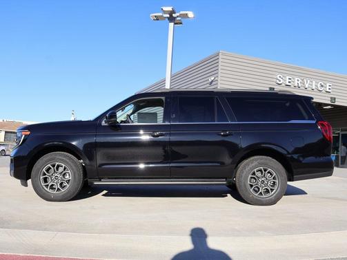 2025 Ford Expedition Max Active 4x4