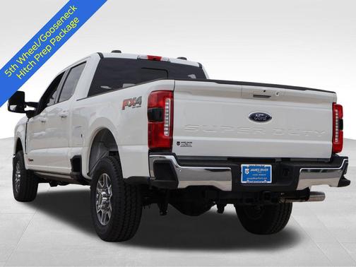 Star White Metallic Tri-Coat 2026 Ford F-350 Lariat