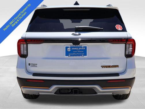 Star White Metallic Tri-Coat 2026 Ford Explorer Tremor