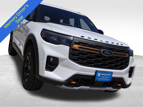 Star White Metallic Tri-Coat 2026 Ford Explorer Tremor