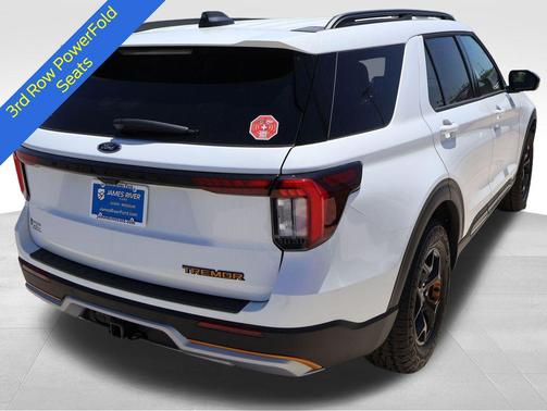 Star White Metallic Tri-Coat 2026 Ford Explorer Tremor