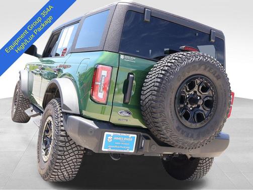 Eruption Green Metallic 2024 Ford Bronco Wildtrak